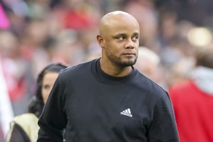 九游下载安装-若客胜科隆，孔帕尼将追平瓜帅的德甲上半程最高积分且净胜球更多