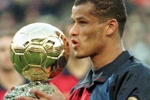 足球报：里瓦尔多26日来青岛看儿子踢球，并将与球迷互动