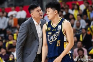 九游下载安装-14分钟0分，比陈家政出场时间还多，球迷：什么关系户能在广东混7年？|张皓嘉|锋线|杜锋|篮板|广东男篮_新浪体育_新浪新闻