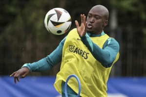 九游网页版-FM：吉达联合想要跟贝尔温和佩雷拉续约，球员愿继续效力